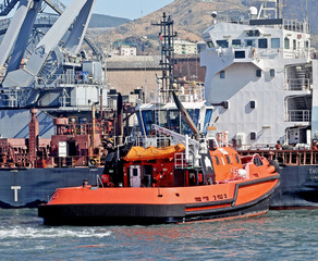 Fototapeta premium tug ship in the port