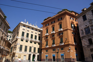Fototapeta na wymiar Stare budynki w Genui