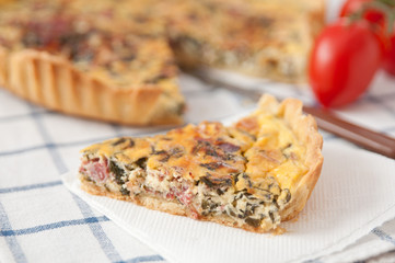 Quiche Lorraine mit Kräutern