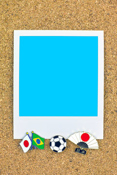 ポラロイド　サッカー　国旗のピン　ブラジル　日本