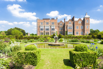 Hatfield House with garden, Hertfordshire, England - obrazy, fototapety, plakaty