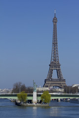 Tour Eiffel Statue de la Liberté Seine Paris France