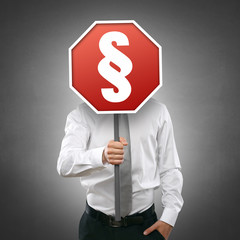 Mann mit Schild Symbol 