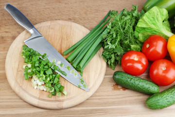 Composition with chopped  onion