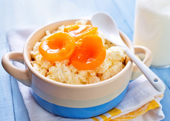 cheese with apricots