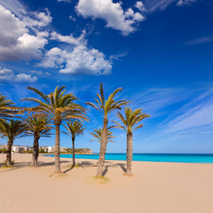 Fototapeta na wymiar Playa del Arenal w Javea Xabia śródziemnomorskiej Hiszpanii