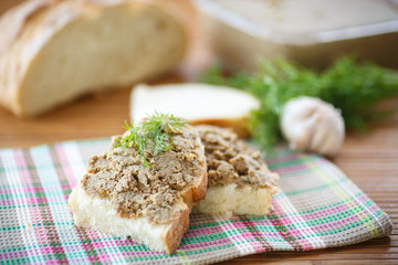 pate with bread