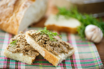 pate with bread