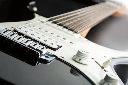 Electric guitar