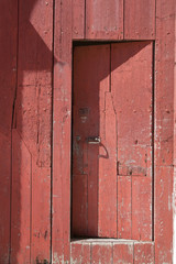 Vecchi portone rosso
