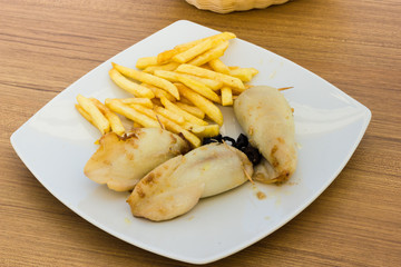 Stuffed cuttlefish and chips