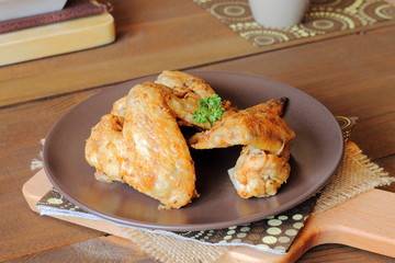 Chicken wings. Alitas de pollo