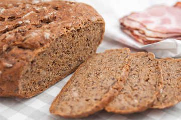 Vollkornbrot