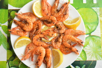 Plato de gambas a la plancha, dieta mediterranea