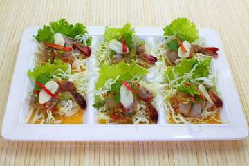fresh raw prawn in spicy fish sauce