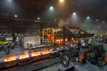Herstellung im Rohrwerk // Pipe Mill