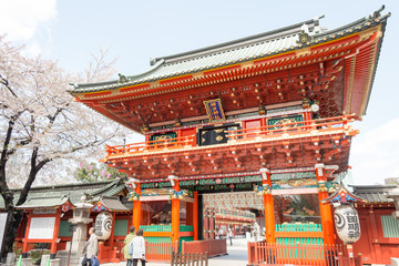 Naklejka premium Visitors at Kanda Myojin Shrine, Tokyo, Japan