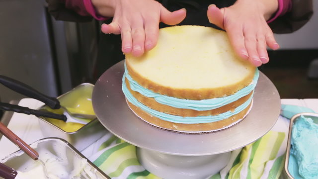 Making Robins egg cake