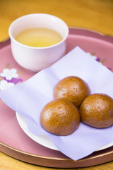 お茶と饅頭