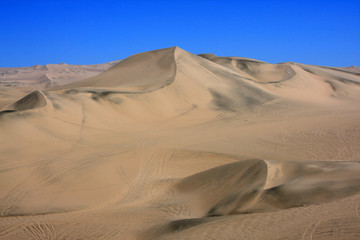 Fototapeta na wymiar Oasis of Huacachina in Atacama desert, Peru