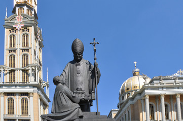 Pomnik Papieża Jana Pawła II w Licheniu - obrazy, fototapety, plakaty