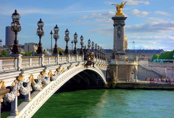 Fototapeta na wymiar Alexander Pont trzy Paryż