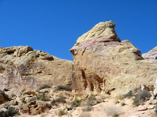 Fototapeta na wymiar USA - Valley of Fire - typowy rock