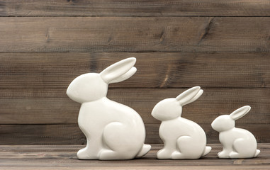 Fototapeta premium cute easter bunny family on wooden background