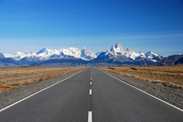 Straße zum Cerro Torre &amp  Fitz Roy in Patagonien