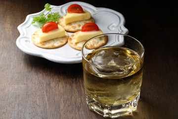 ブランデーとカナッペ