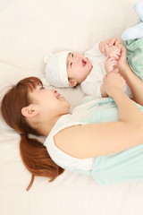 Obraz na płótnie Canvas 母親と赤ちゃん