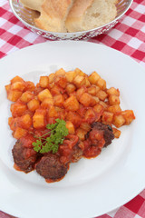 boulettes et pommes de terre