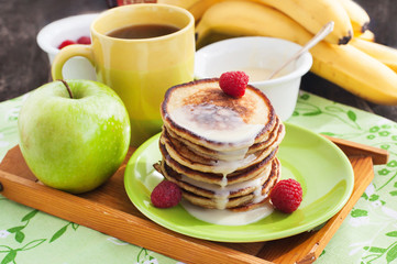 Breakfast with apple pancakes
