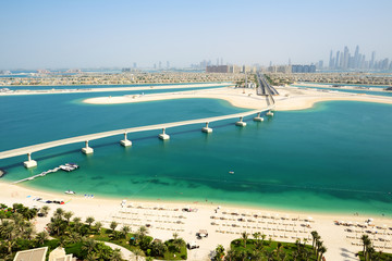 Fototapeta na wymiar Zobacz na Jumeirah Palm sztucznej wyspie, Dubai, Zjednoczone Emiraty Arabskie