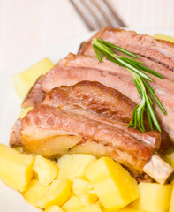 roasted pork ribs with potatoes