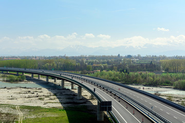 Fototapeta na wymiar Viadotto autostradale
