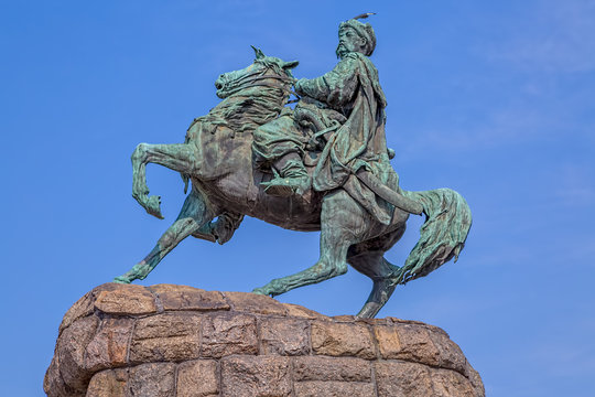 The Khmelnytsky Monument in Kiev