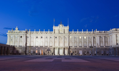Fototapeta na wymiar Madrid Royal Palace (Palacio de Oriente)