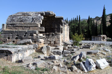 Fototapeta na wymiar Świątynia w Hyerapolis