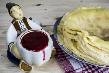 pancakes and raspberry jam