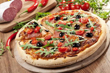 Pizza peperoni on plate