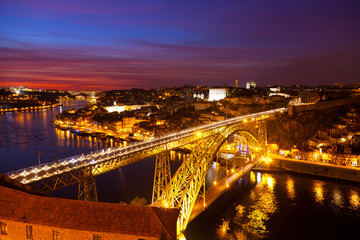 Fototapeta premium Bridge of Luis I at night over Douro river , Porto, Portugal