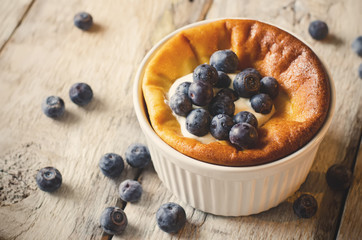cottage cheese cake with blueberry