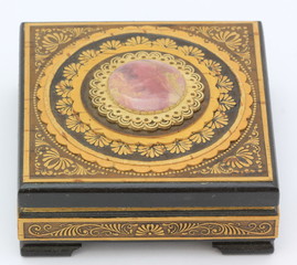 Ларь с родонитом