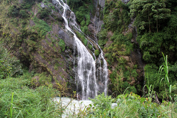 Fototapeta na wymiar Waterfall and river