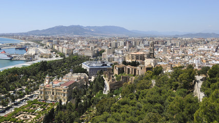 Fototapeta na wymiar Malaga, Stare Miasto, widok, port i plaża, wiosna, Hiszpania