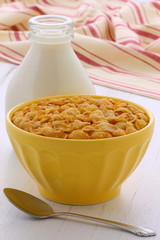 Healthy corn flakes breakfast