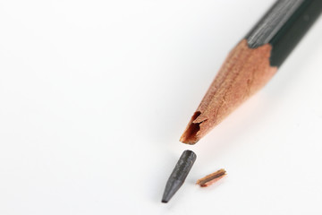 折れた鉛筆