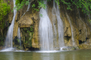 Fototapeta na wymiar Sai Yok Yai waterfalls at Kanchanaburi Thailand.