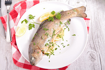 fish grilled with parsley